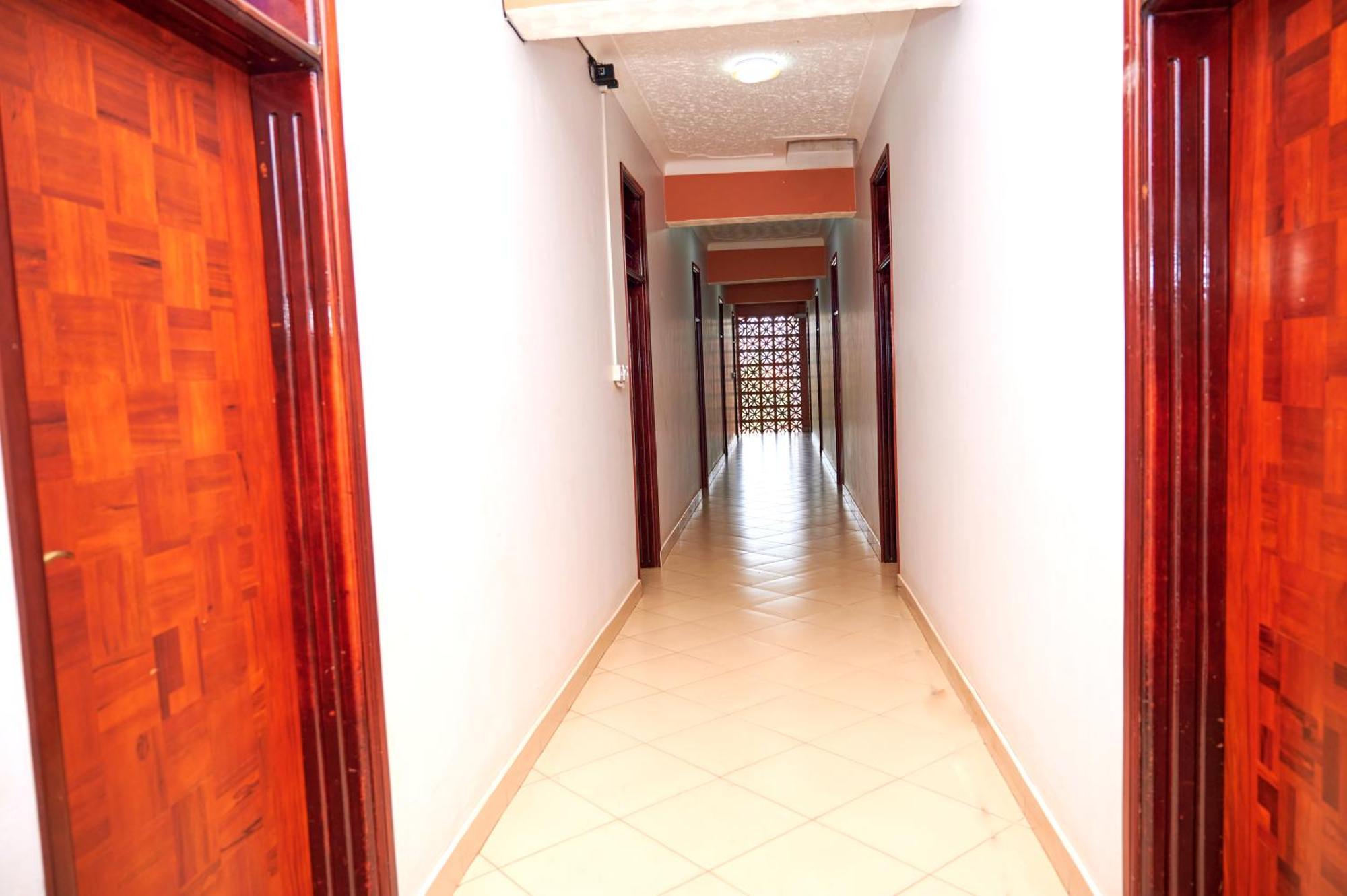 Twin Towers Hotel Kampala Exteriér fotografie